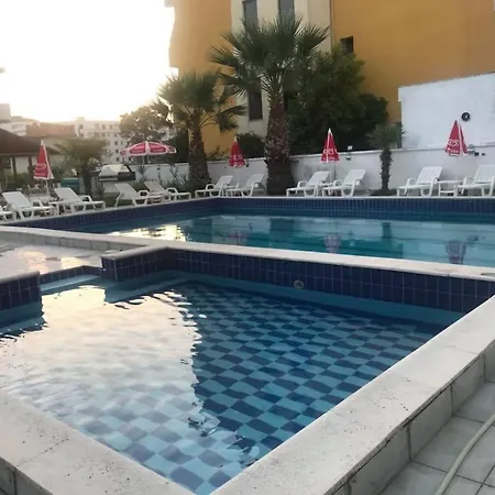Ξενοδοχείο Benardi Golem (Tirana)